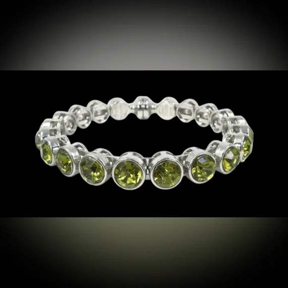 Set of 2 green peridot gemstone bracelets with magnetic clasp - Picture 4 of 7